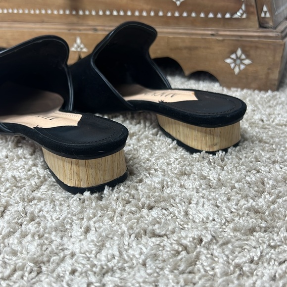 Mackin J Toucan Mule Clog Slipper - Picture 4 of 5